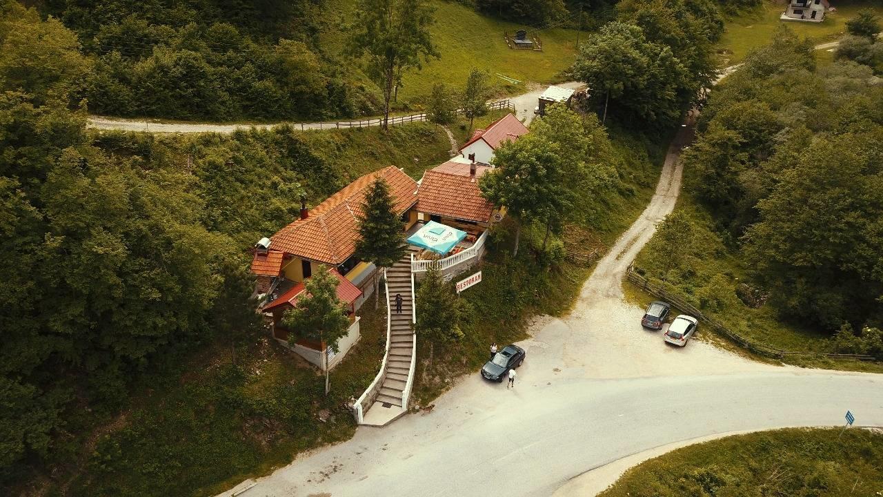 Apartmani Sastavci Тьентиште Экстерьер фото